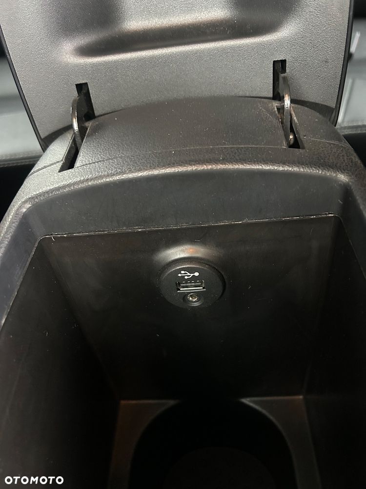 Nissan Qashqai 2.0 dCi DPF tekna - 18