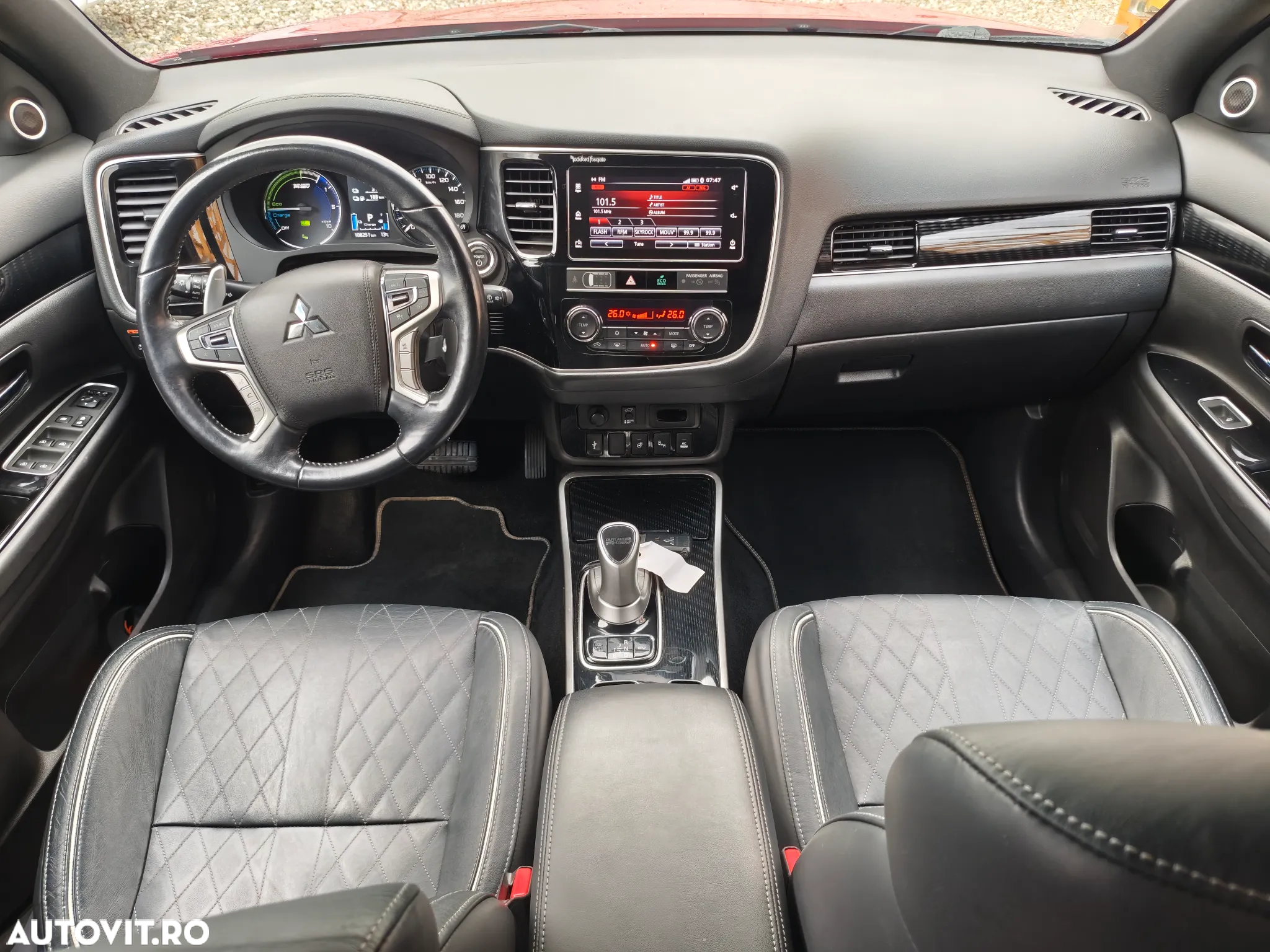 Mitsubishi Outlander 2.4 4WD Plug-In Hybrid Diamant+ - 4