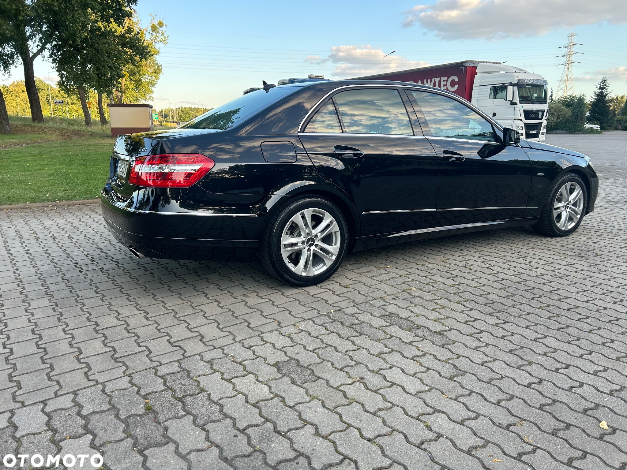 Mercedes-Benz Klasa E 350 CDI BlueEff Avantgarde - 8