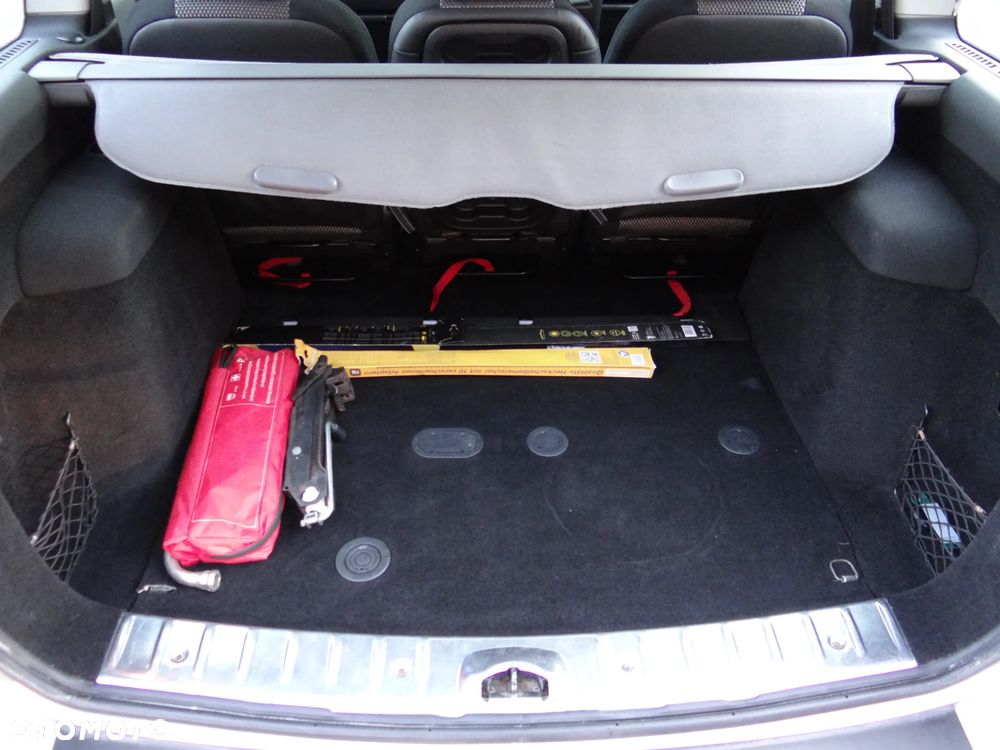 Peugeot 307 SW 110 OXYGO - 26