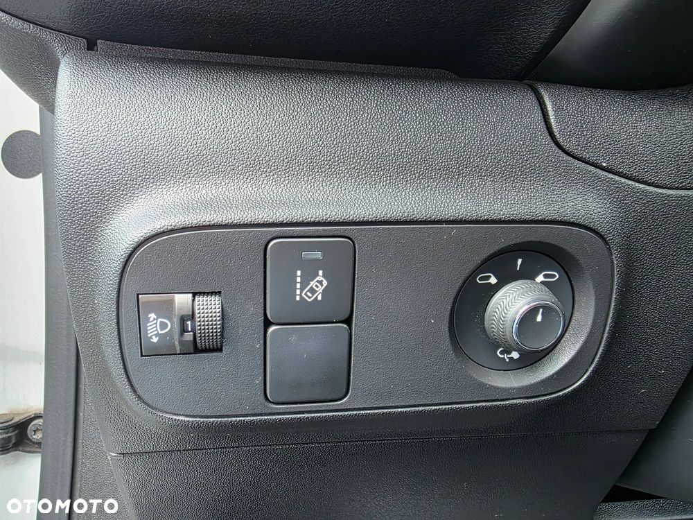 Citroën C3 1.2 PureTech Shine - 29