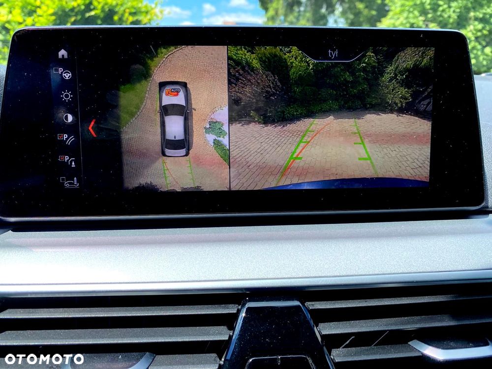 BMW Seria 5 540i GPF Sport - 30