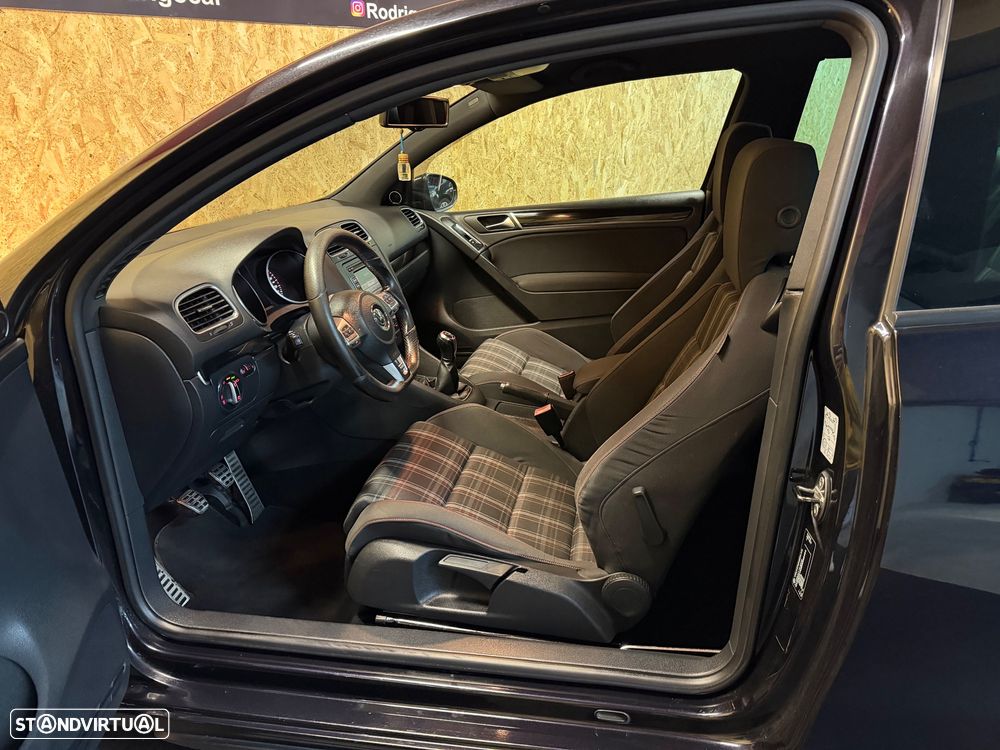 VW Golf 2.0 GTI - 6
