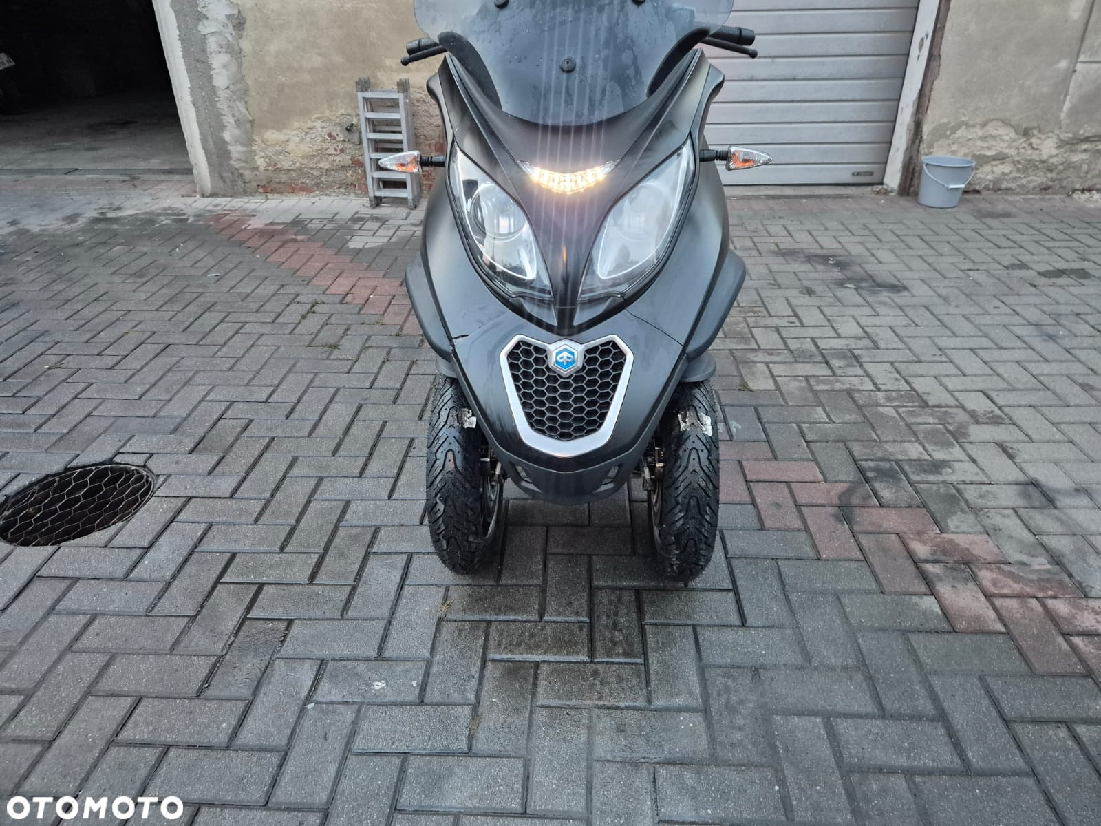 Piaggio MP-3 - 13