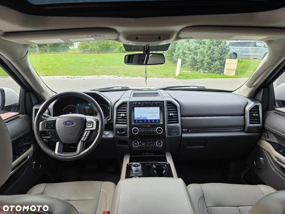Ford Expedition - 26