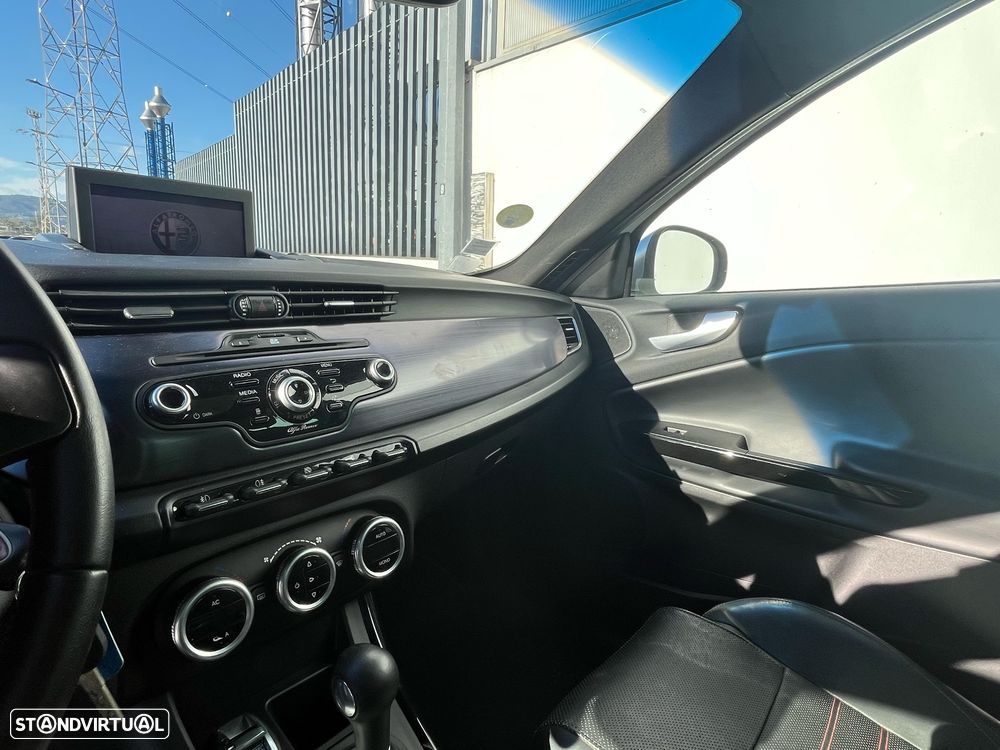 Alfa Romeo Giulietta 2.0 JTDm Distinctive TCT - 3