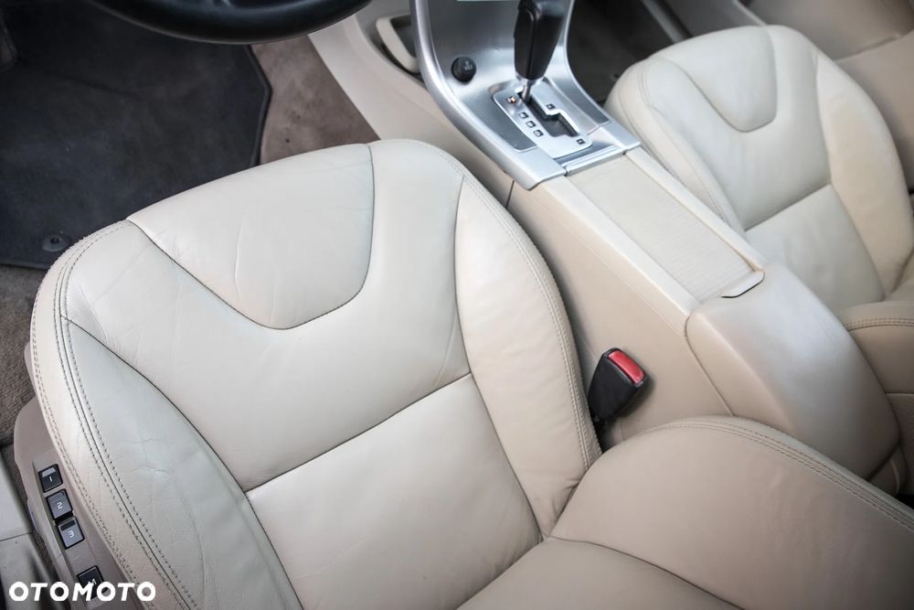 Volvo XC 60 D5 AWD Summum - 16