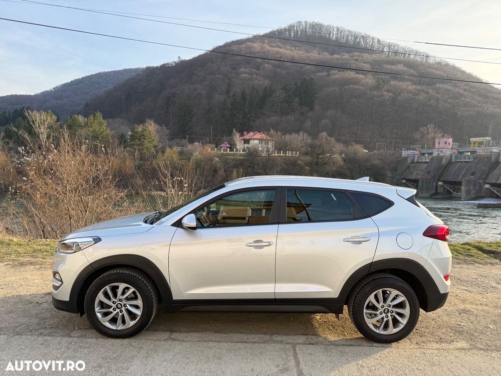 Hyundai Tucson blue 1.7 CRDi 2WD Style - 19