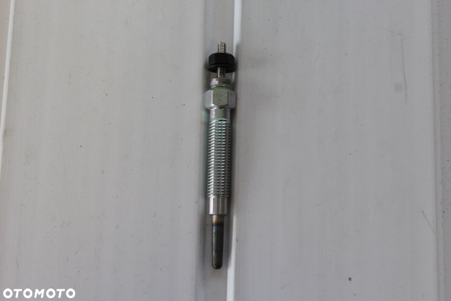 ŚWIECA ŻAROWA HYUNDAI MITSUBISHI NISSAN ORYG 3671042021 KOMPLET - 1