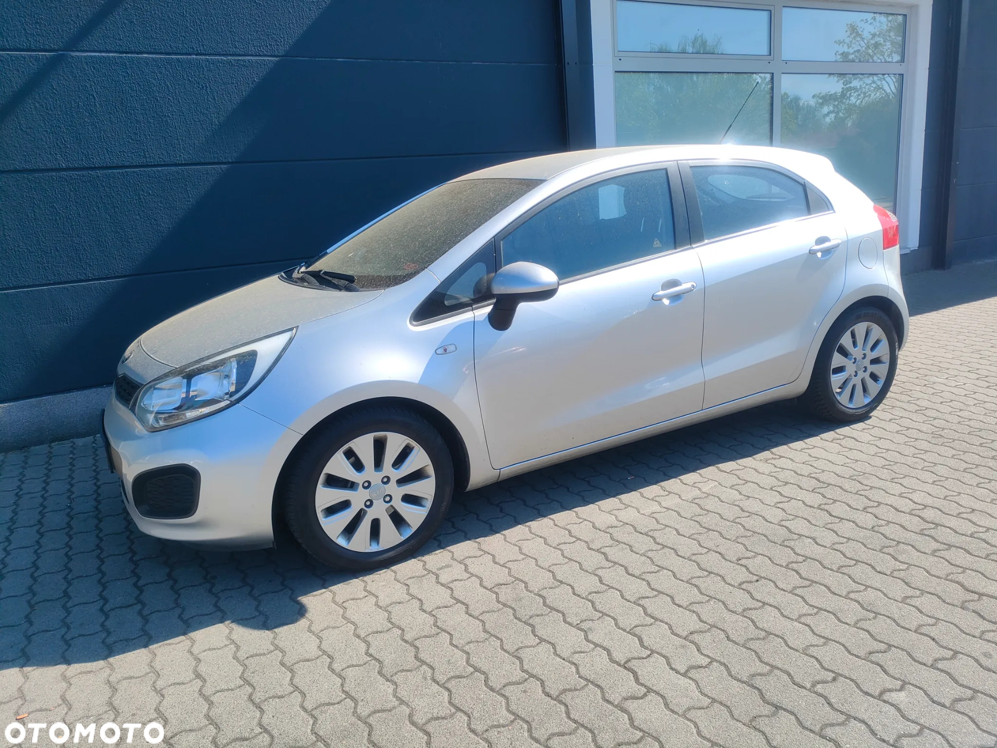 Kia Rio 1.2 Attract - 34