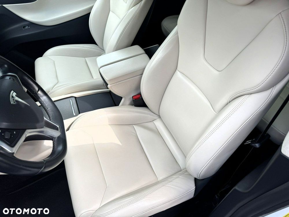 Tesla Model X Long Range Plus - 15