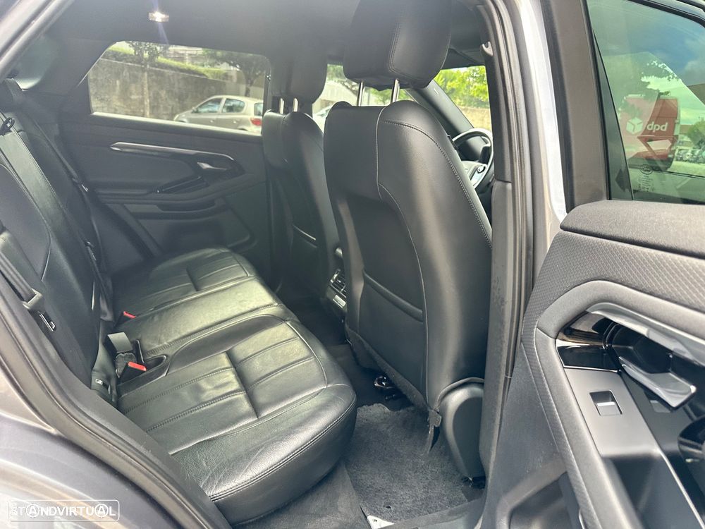 Land Rover Range Rover Evoque 2.0 D150 AWD R-Dynamic S Auto - 36
