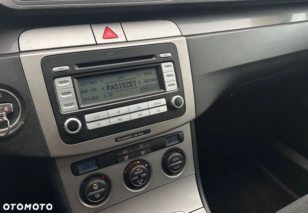 Volkswagen Passat - 9