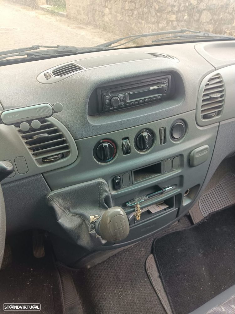 Mercedes-Benz Sprinter - 4