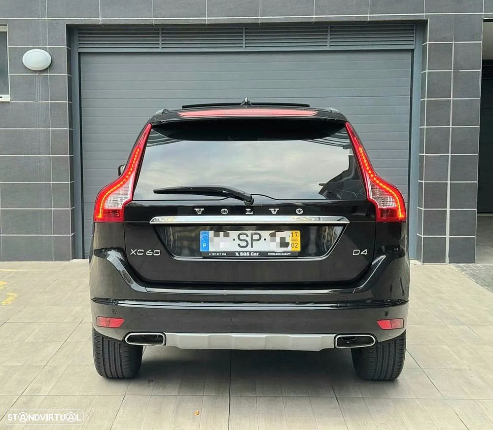 Volvo XC 60 2.0 D4 R-Design Momentum Geartronic - 19