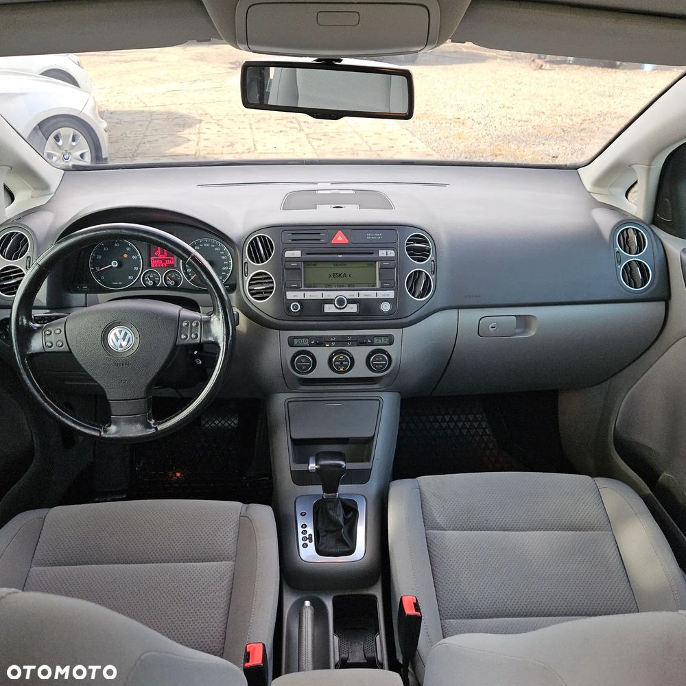 Volkswagen Golf Plus - 17
