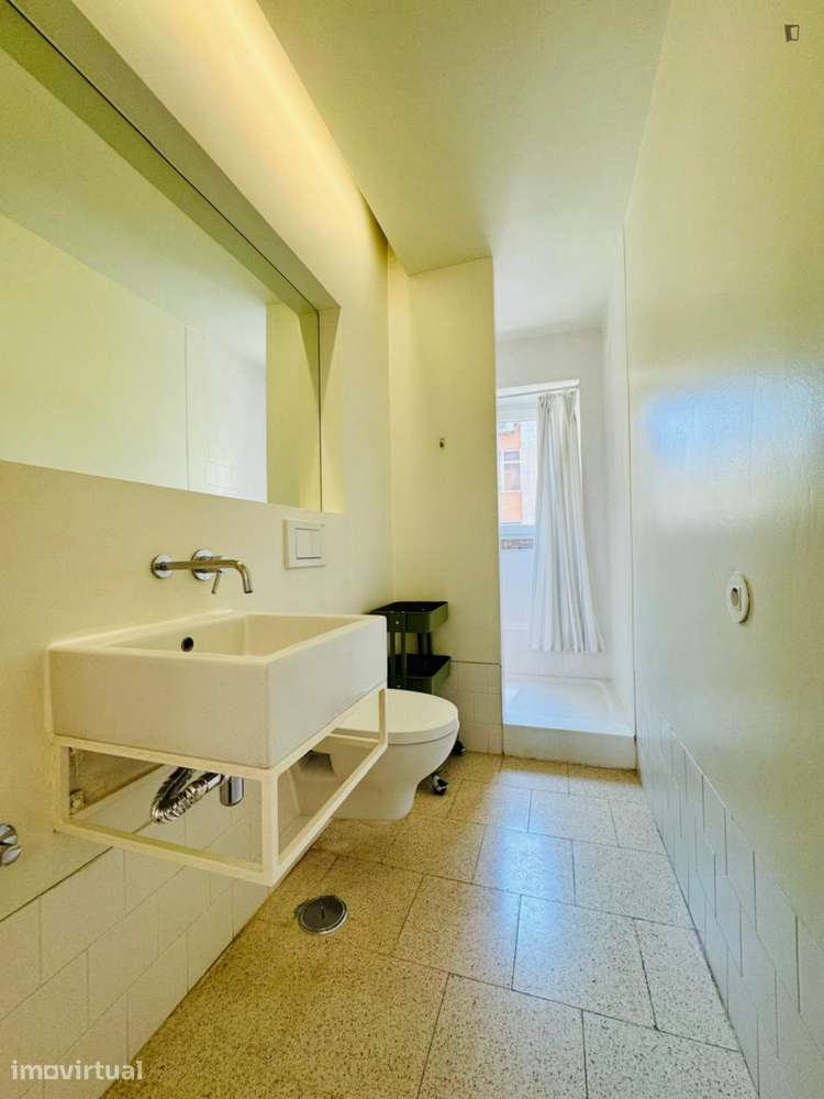 Quarto - localizado em Picoas Lisbon - Grande imagem: 5/13