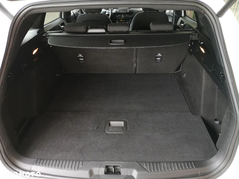 Ford Focus 1.0 EcoBoost ST-Line - 35