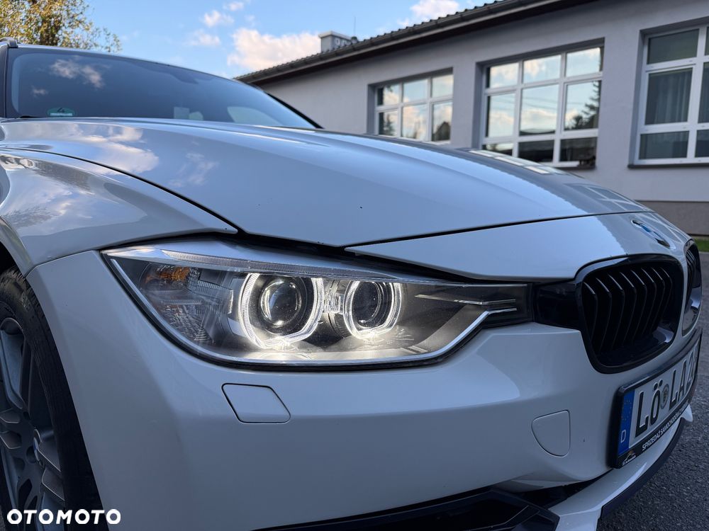 BMW Seria 3 320d DPF Touring Edition Sport - 19