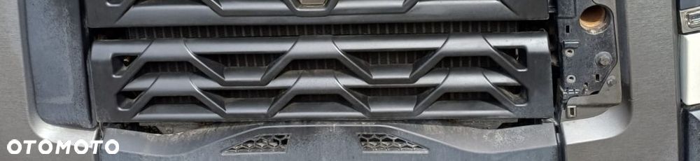 ATRAPA STOPIEŃ ŁAWKA GRILL KRATKA DOLNA RENAULT GAMA T RANGE - 3