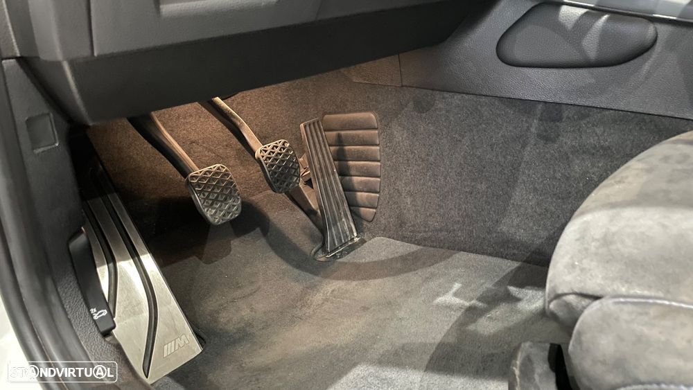 BMW 120 d Pack M - 23