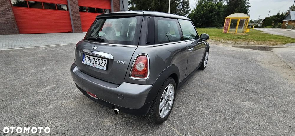 MINI ONE Standard - 14