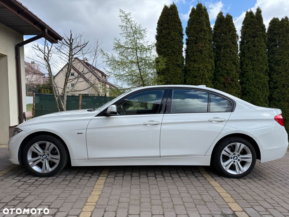 BMW Seria 3 318i Sport Line - 7