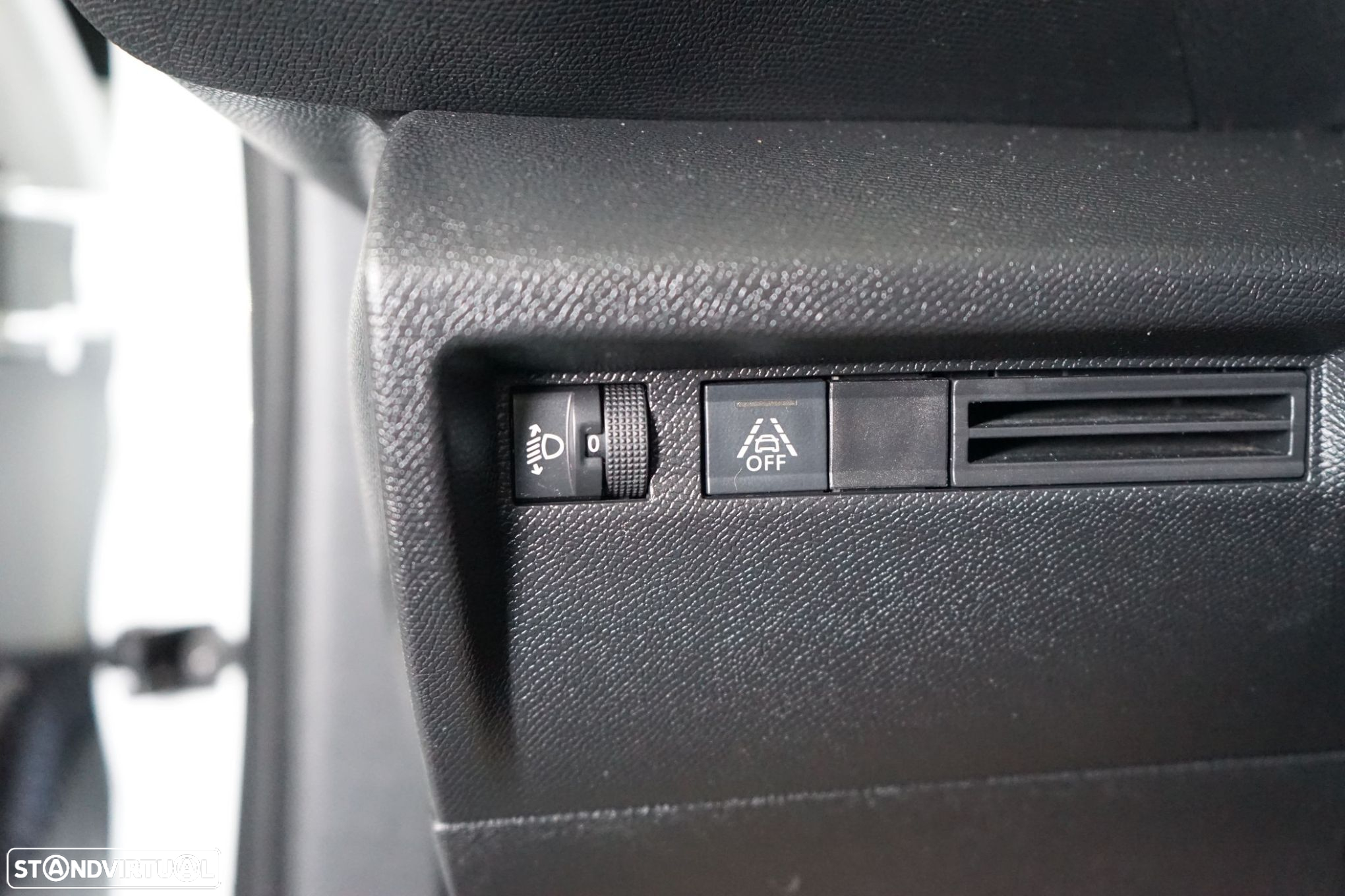 Citroën C4 1.2 PureTech Shine - 28