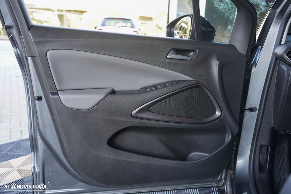 Opel Crossland X - 24