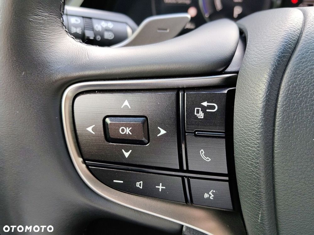 Lexus ES 300h Prestige - 19