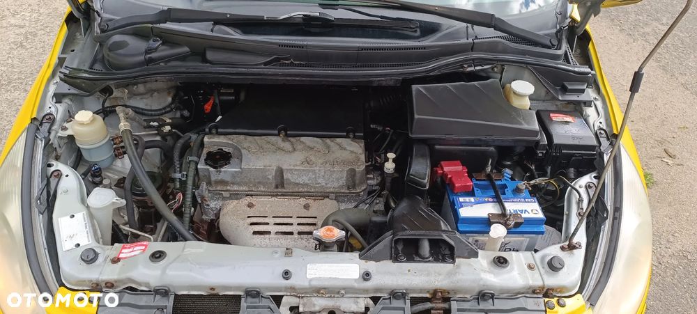 Mitsubishi Grandis 2.4 Intense - 5