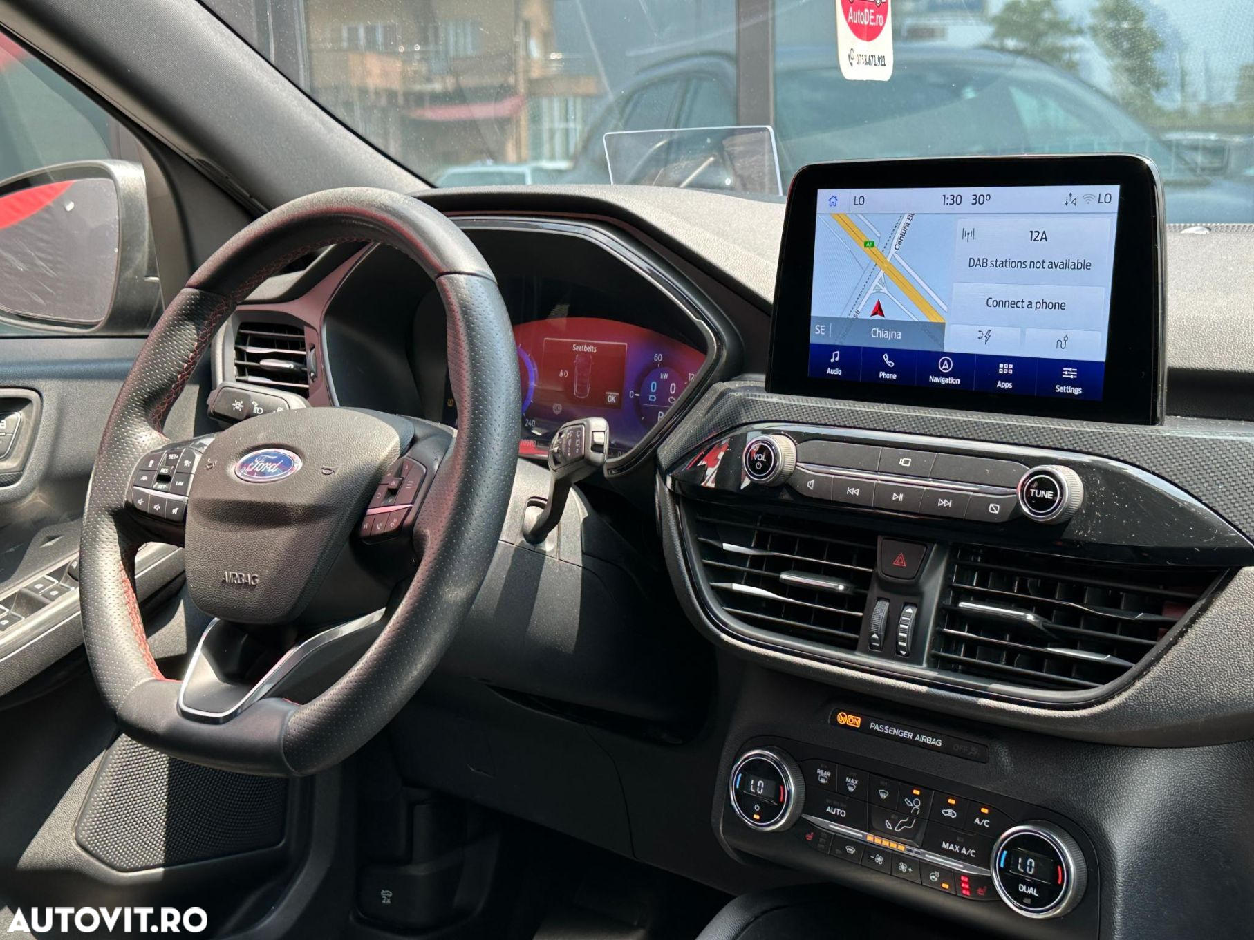 Ford Kuga - 10