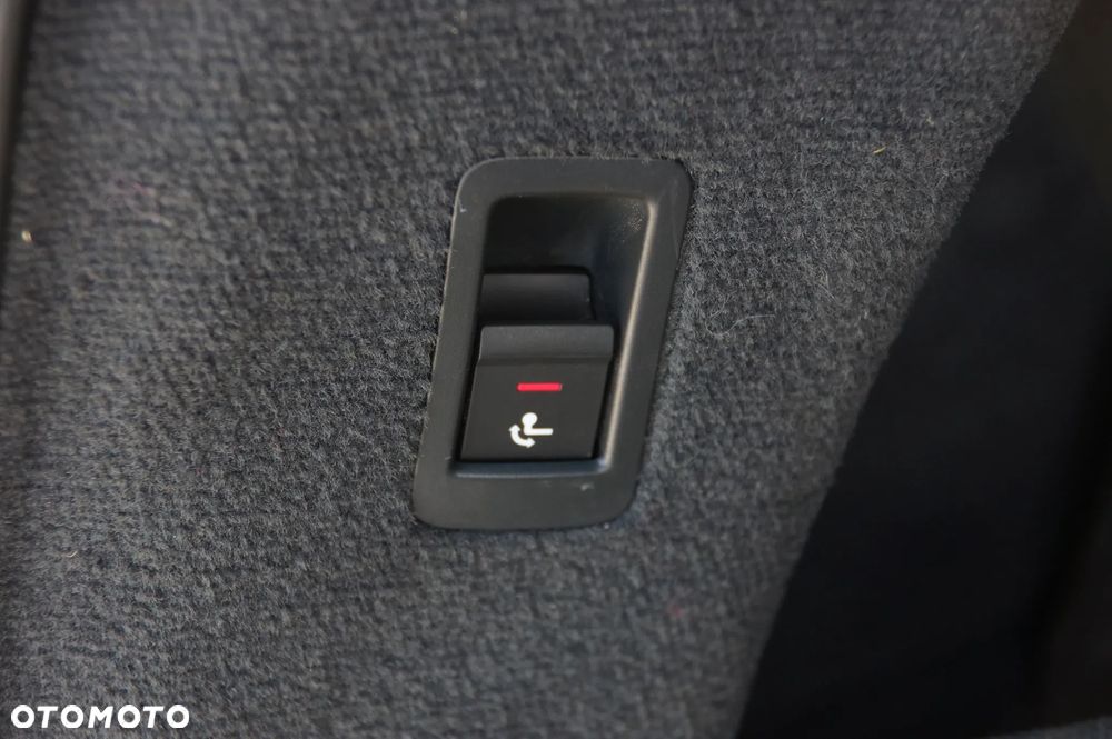 Audi A6 Avant 40 TDI quattro S tronic - 33