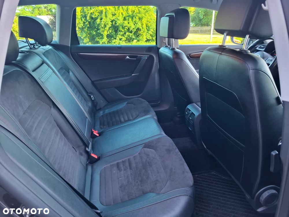 Volkswagen Passat 2.0 TDI Highline DSG - 11