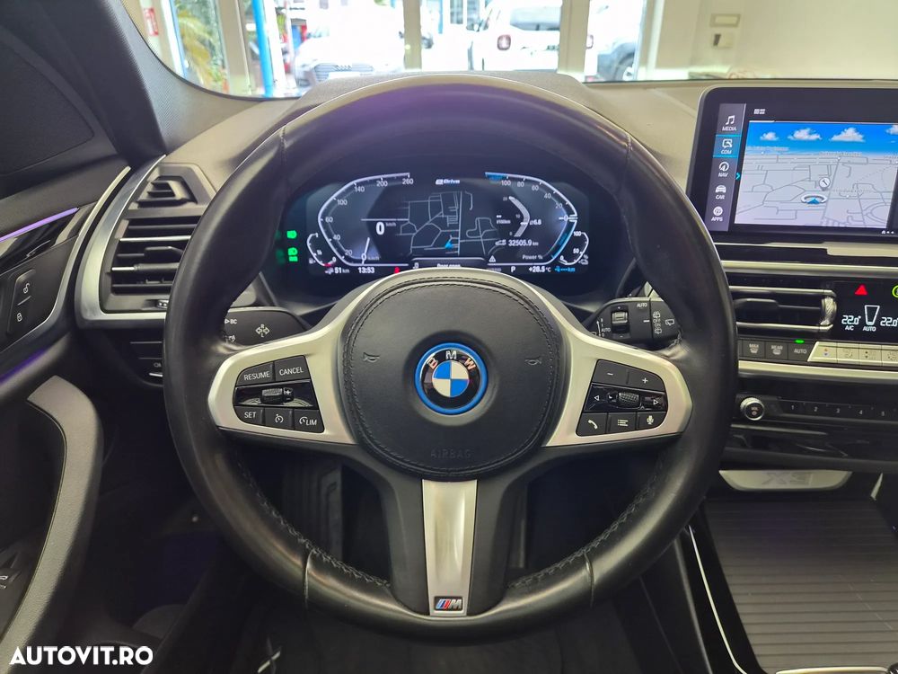 BMW X3 xDrive30e AT PHEV - 13