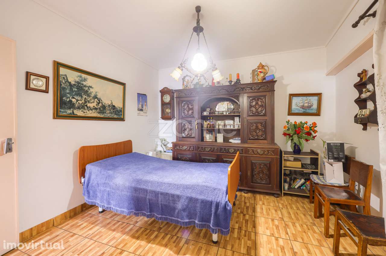 Moradia T3 com quintal, lugar de garagem e poço_Zona da Beira Mar - Grande imagem: 5/37