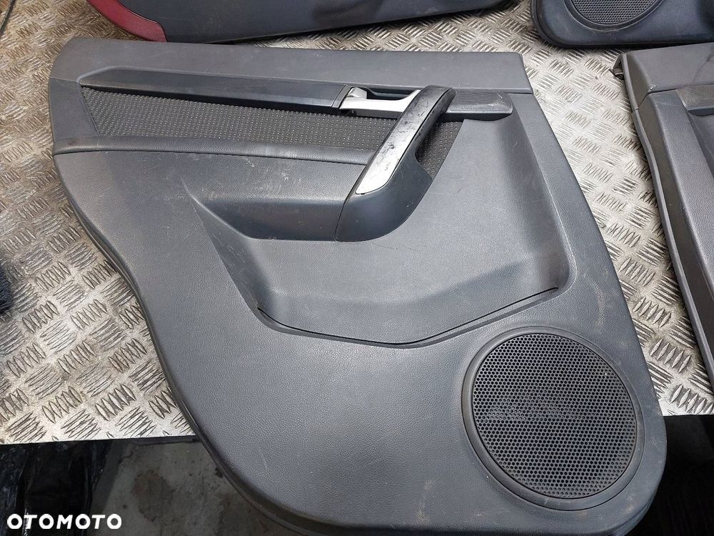 BOCZEK BOCZKI DRZWI KOMPLET CHEVROLET CAPTIVA I - 4