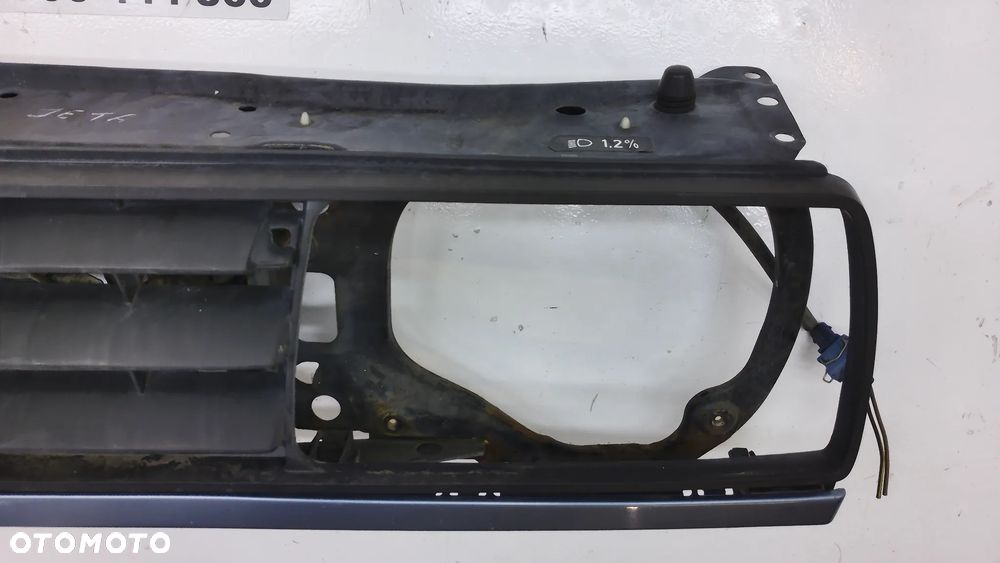 Vw Jeeta II Grill Atrapa Przód - 6