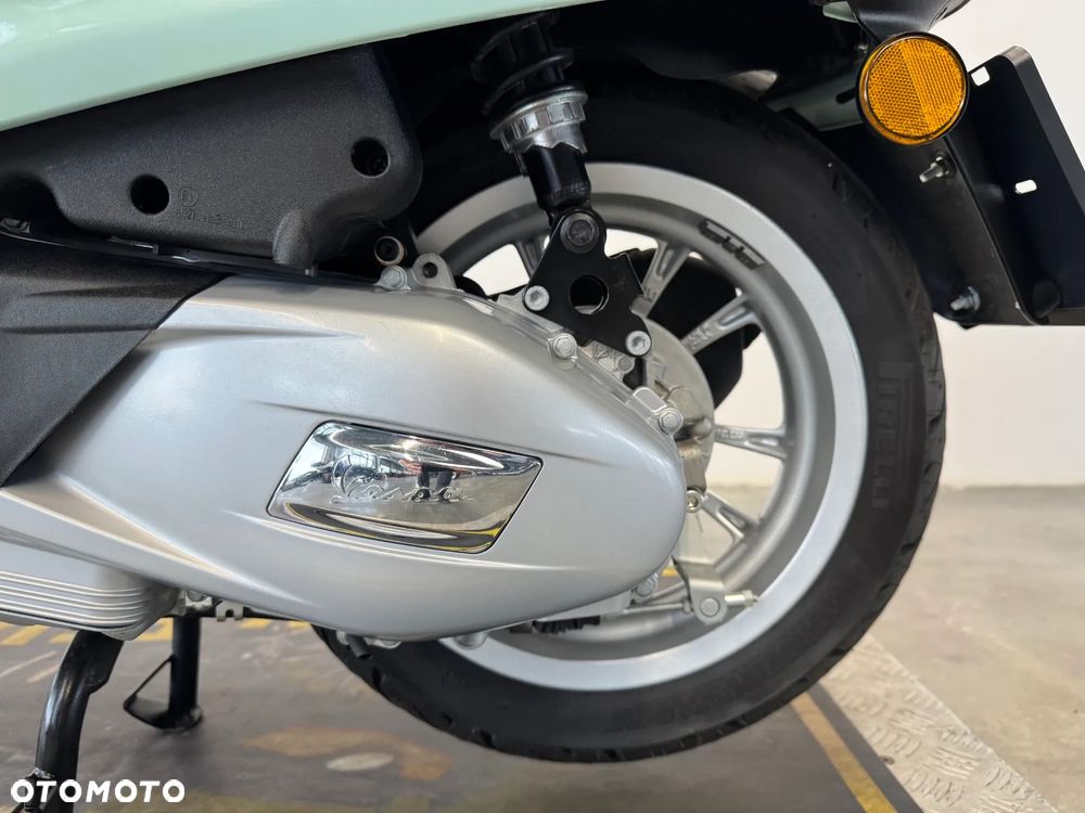 Piaggio Vespa - 25