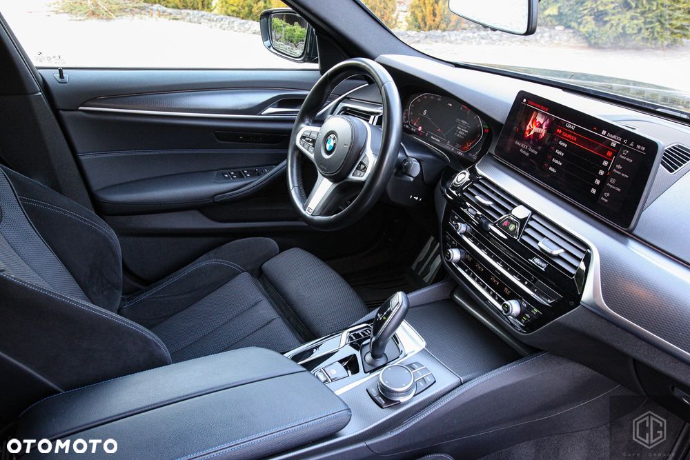 BMW Seria 5 520d xDrive M Sport sport - 24