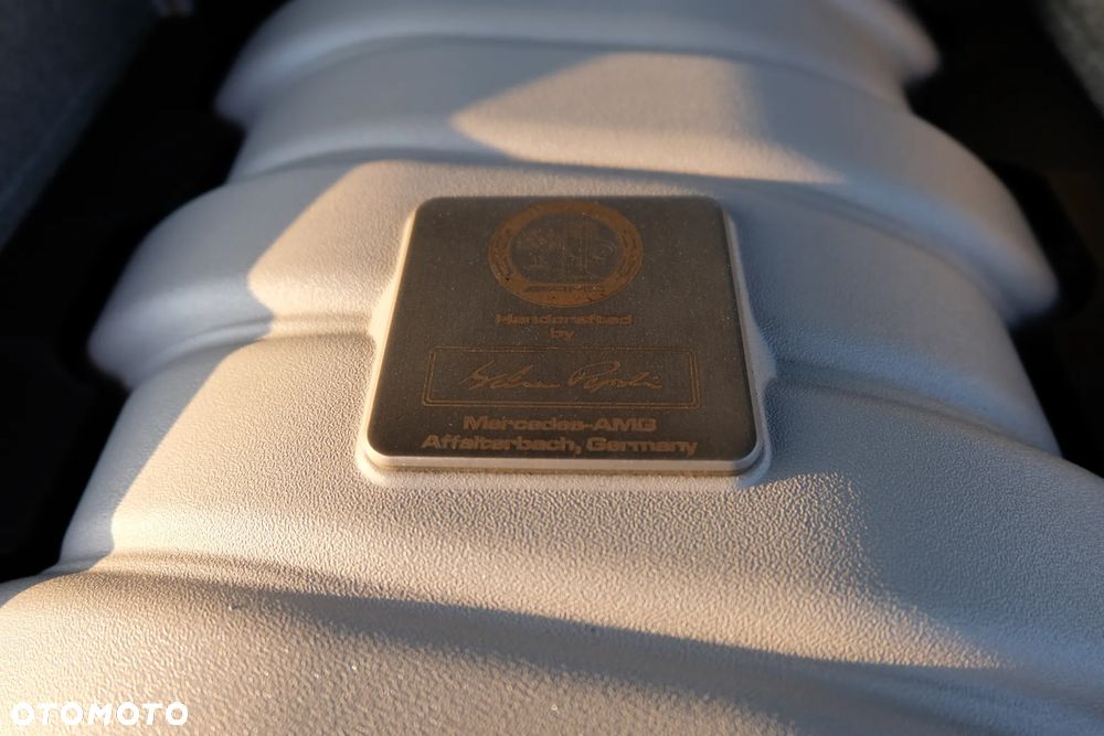 Mercedes-Benz Klasa C 63 AMG T AMG SPEEDSHIFT MCT - 13