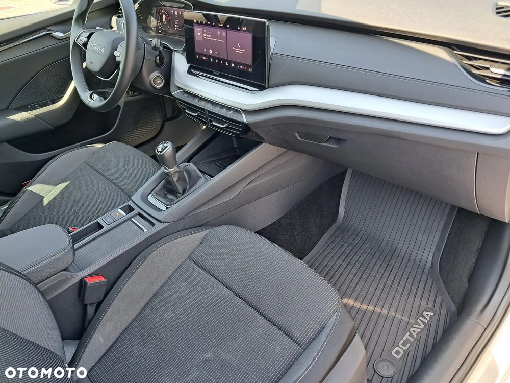 Skoda Octavia 1.5 TSI Edition 130 Selection - 28