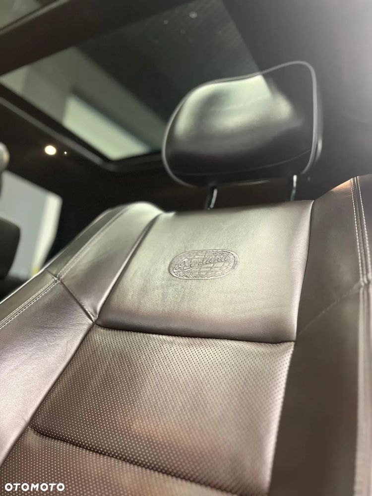 Jeep Grand Cherokee 5.7 V8 HEMI Overland - 27