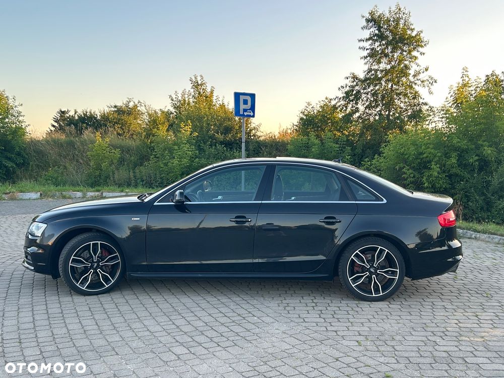 Audi A4 Limousine - 6