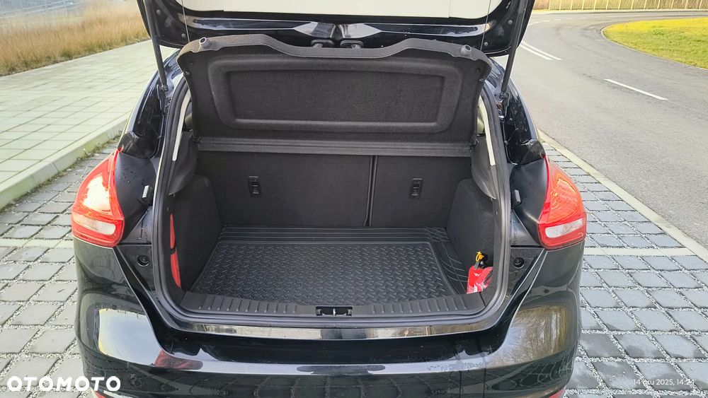 Ford Focus 1.0 EcoBoost Trend - 11