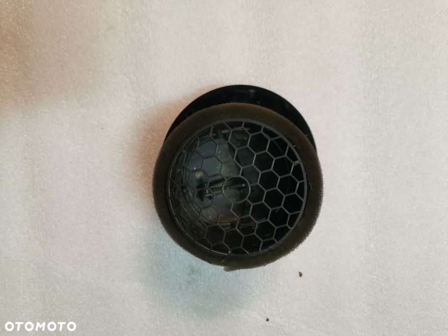 Renault Captur 2014 r kratka nawiewu 08239-006 - 2