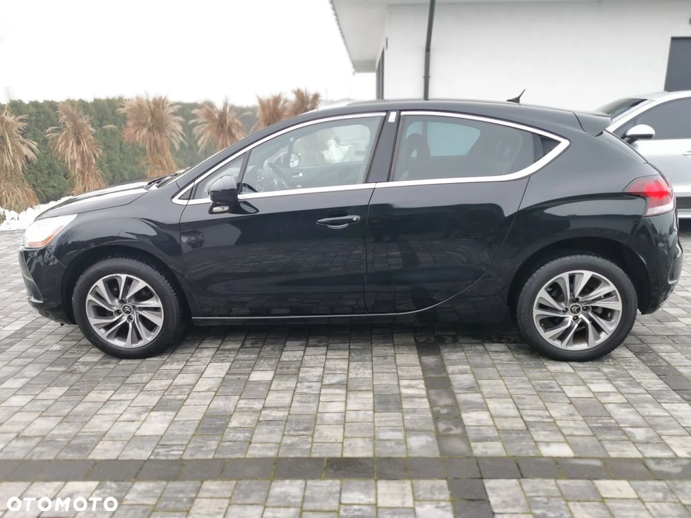 Citroën DS4 e-HDi 110 SoChic - 4