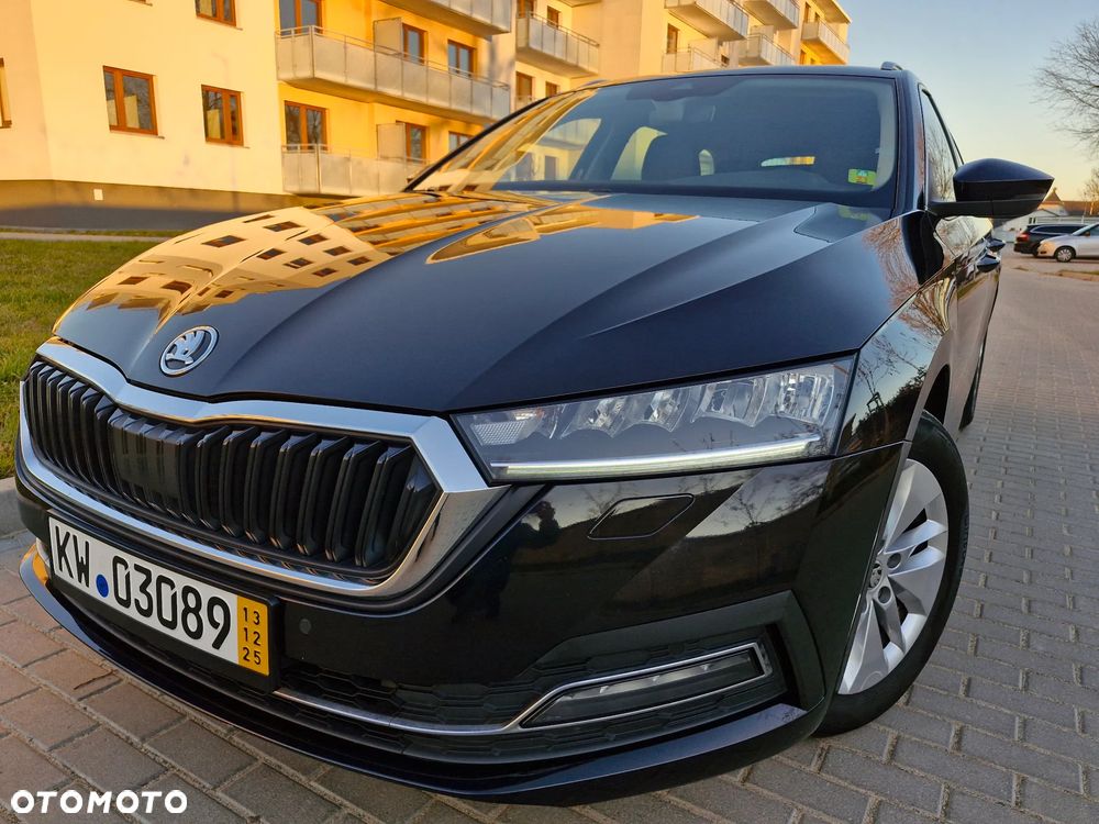 Skoda Octavia 2.0 TDI DSG Edition Plus - 4