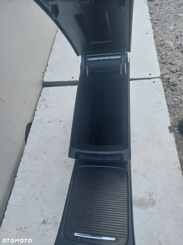 TUNEL ŚRODKOWY VW PASSAT B6 SKÓRA EUROPA - 3