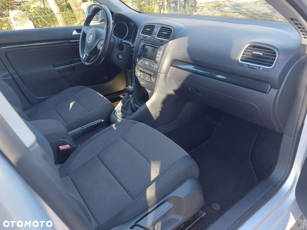 Volkswagen Golf 1.6 TDI DPF BlueMotion Technology Comfortline - 12